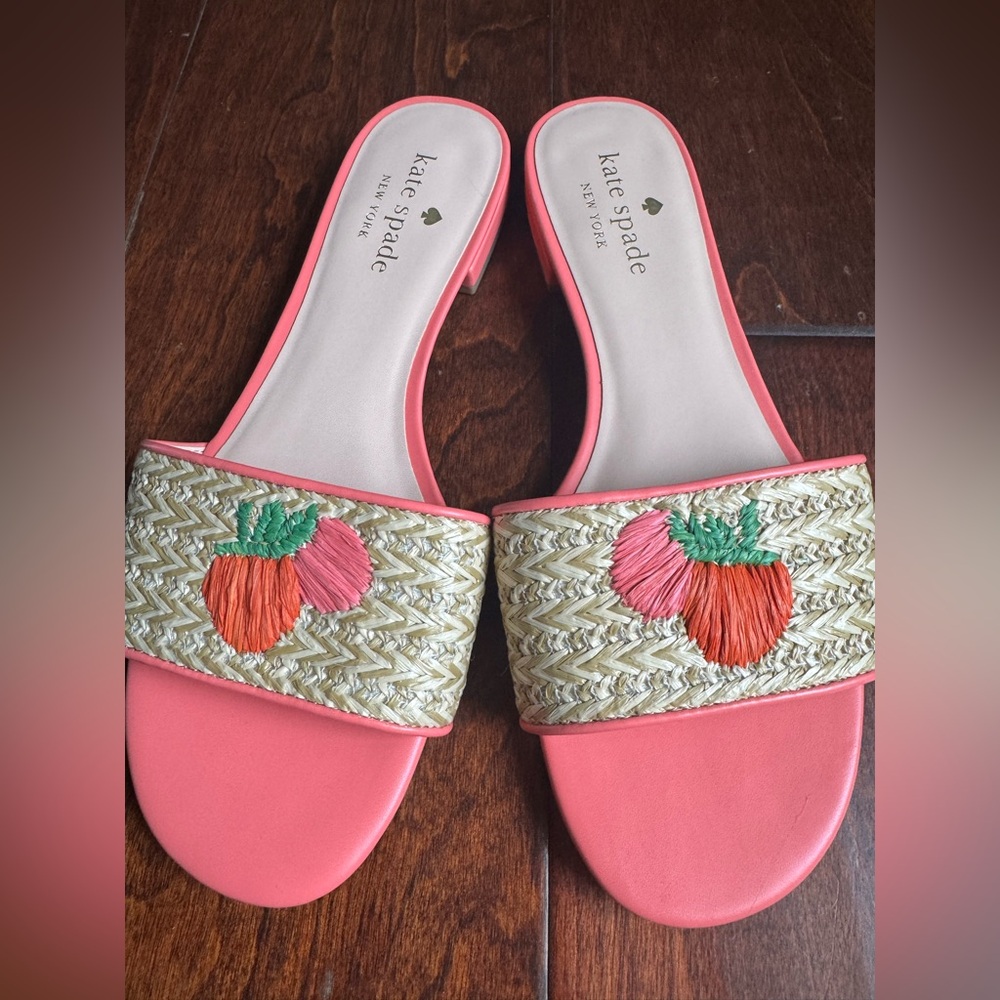 Kate Spade “Finefetti” Woven Strawberry Sandal Slides, Size 7. - Picture 3 of 7